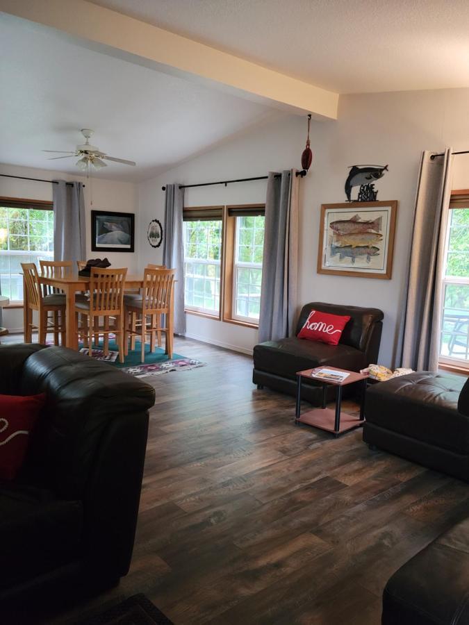 A Relaxing Getaway-A Backwoods Cabin Solduc River Beaver Exterior foto